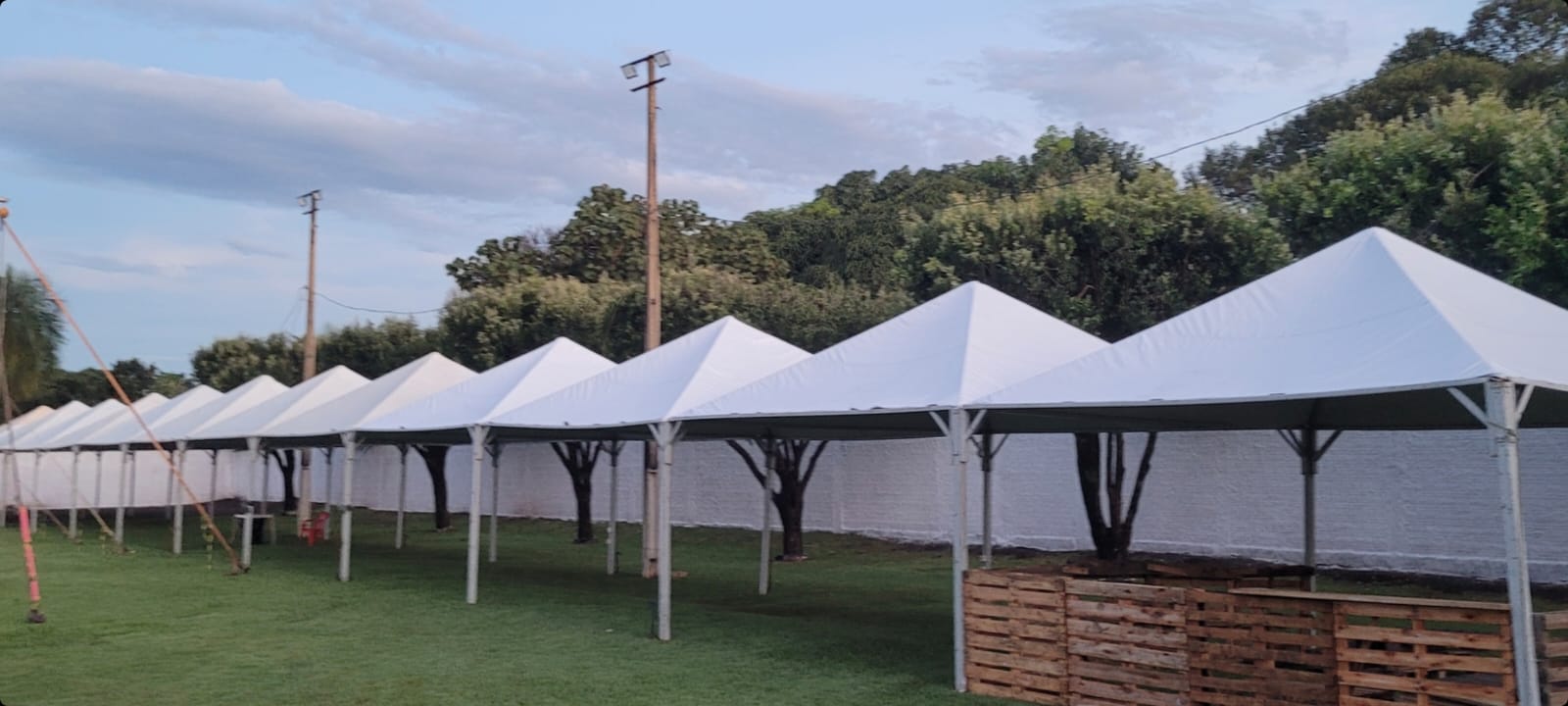 Tendas brancas para eventos